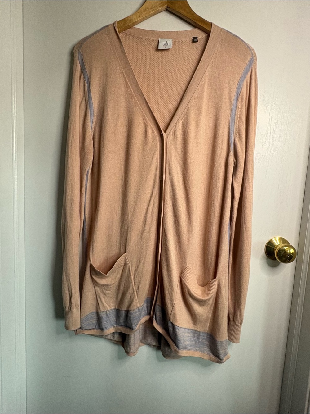 cabi Sz L V-Neck Button Front Cardigan Sweater Pockets Peppy Retro Style Chic
